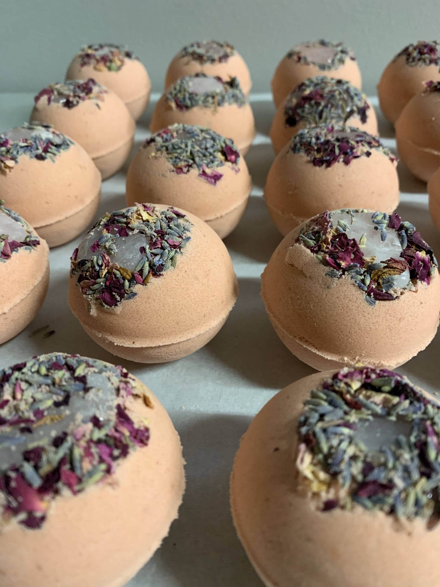 Crystal Surprise Bath Bomb | Lavender & Eucalyptus