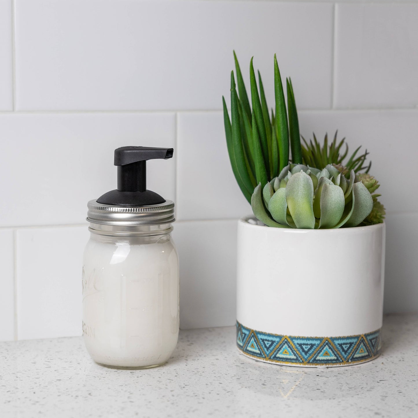 Jarware Black Foaming Soap Dispenser Lids, Regular Mouth