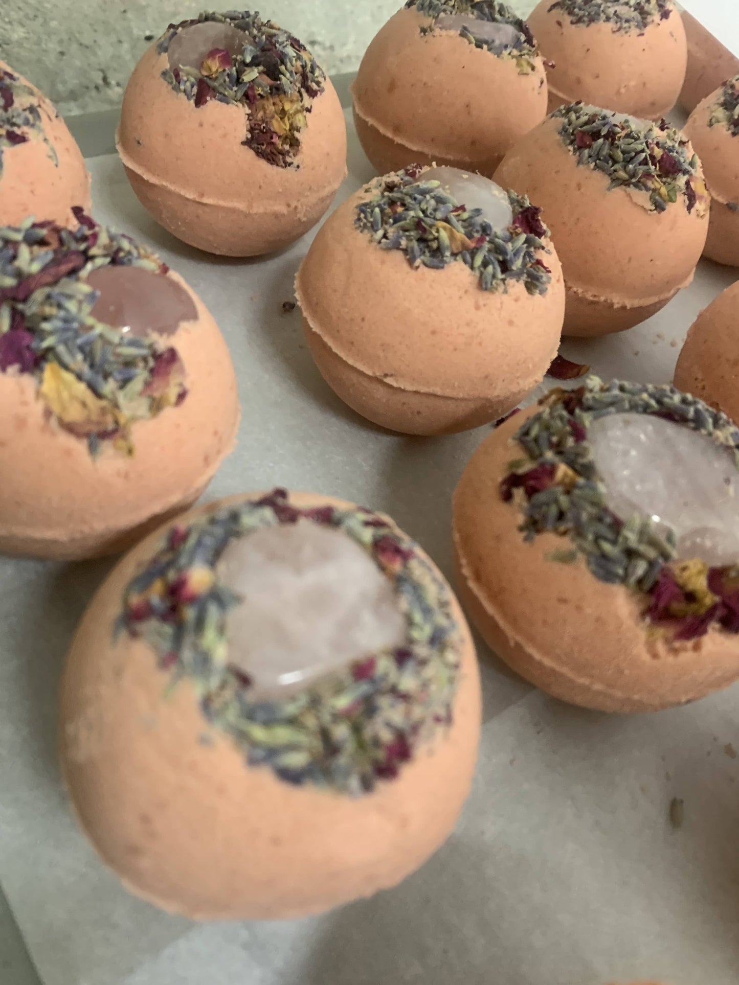 Crystal Surprise Bath Bomb | Lavender & Eucalyptus